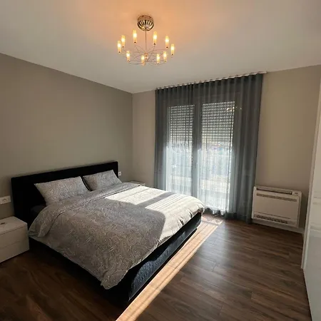 Luxury Penthouse With Terrace And Private Parking In Apartment *